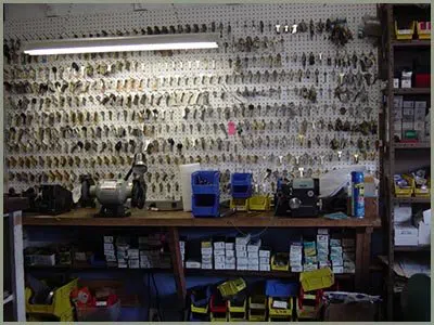 Locksmith Solution Services Miami, FL 305-307-5770 Locksmith Solution Services Miami, FL 305-307-5770 - 68-44-3